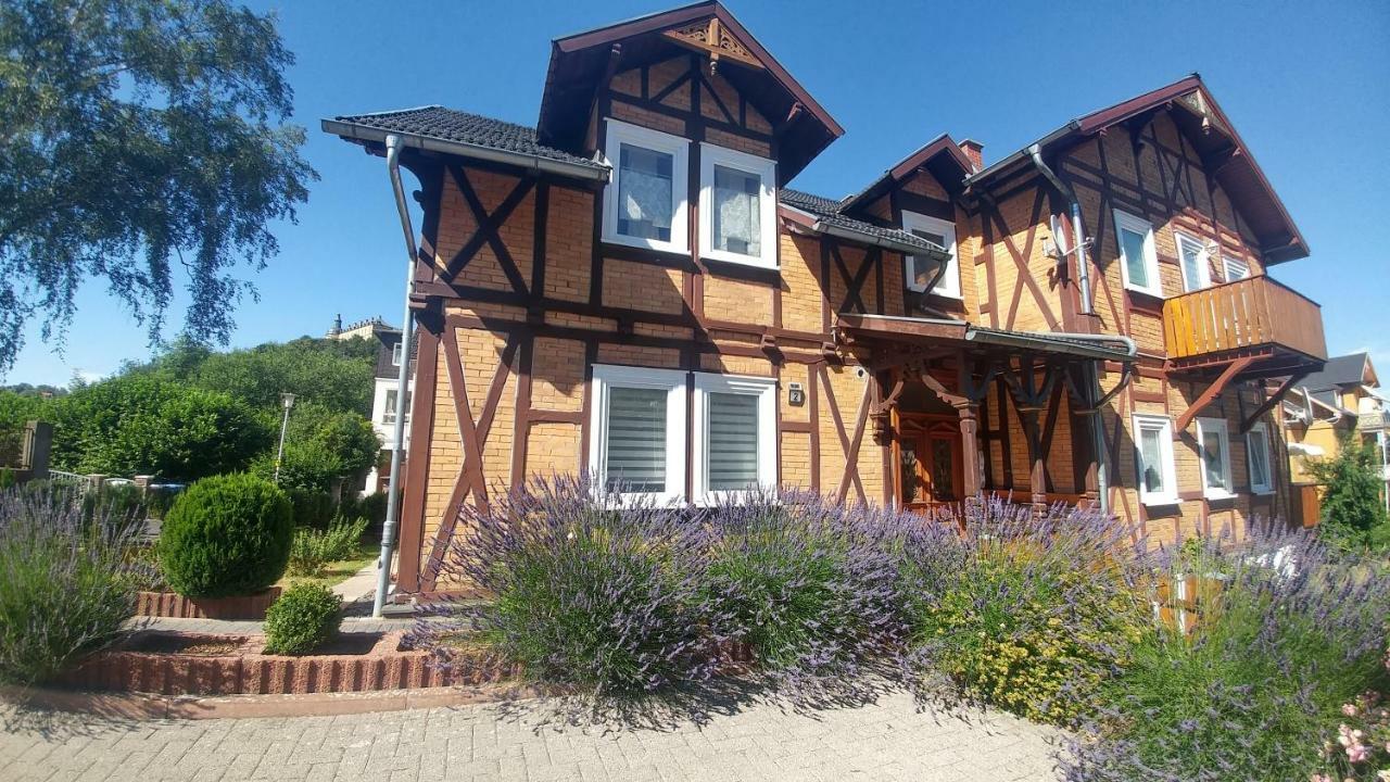 Moderne Ferienwohnungen Am Kurpark - Zentral, Ruhig & Nah Am Edersee Бад-Вільдунген Екстер'єр фото